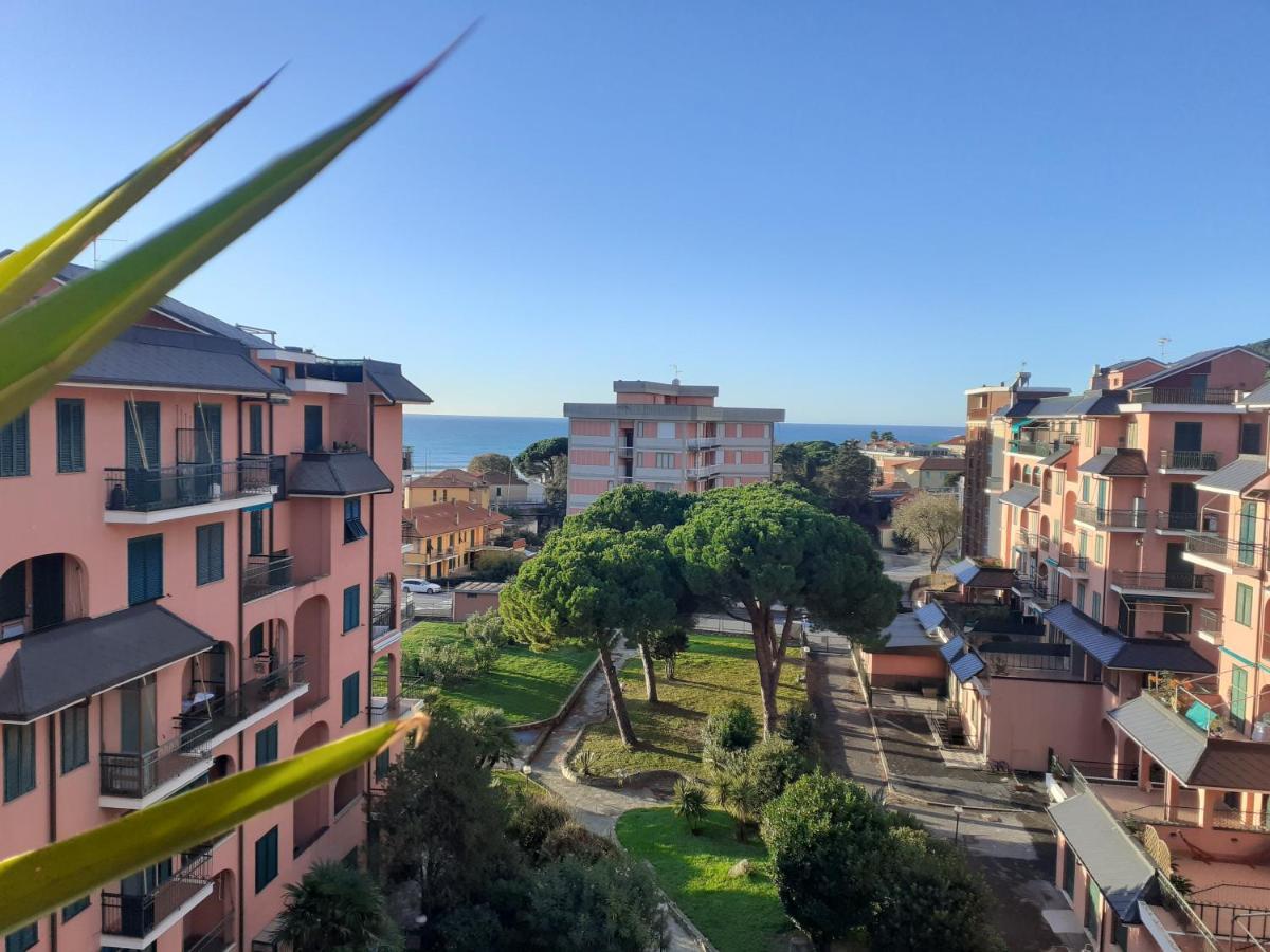 Andora Fronte Mare Leilighet Eksteriør bilde